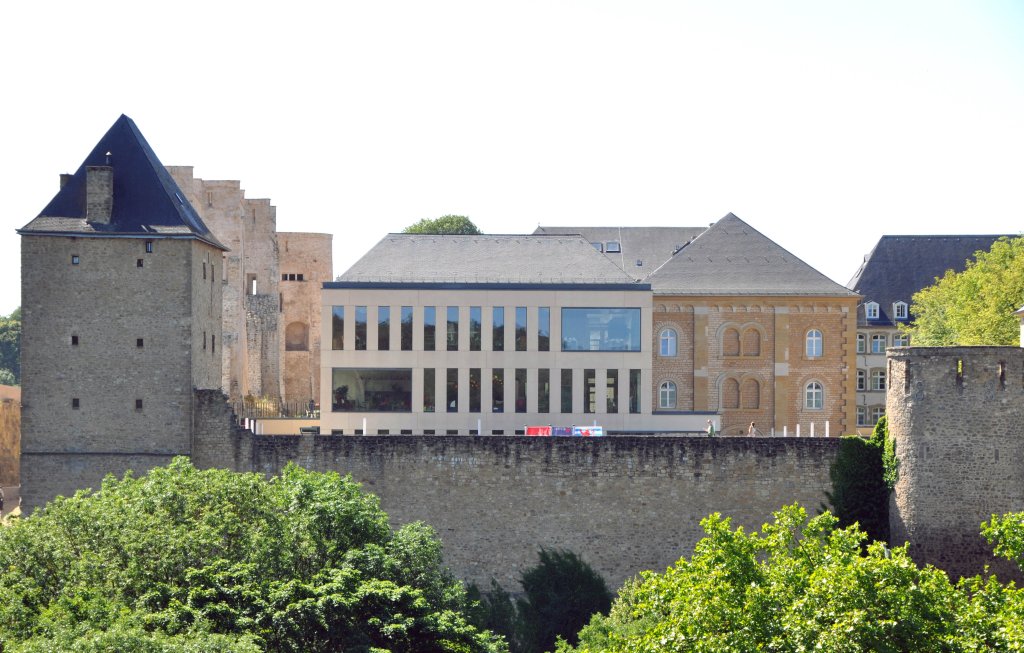 Außenansicht der Seniorenresidenz Op der Rhum in Luxemburg