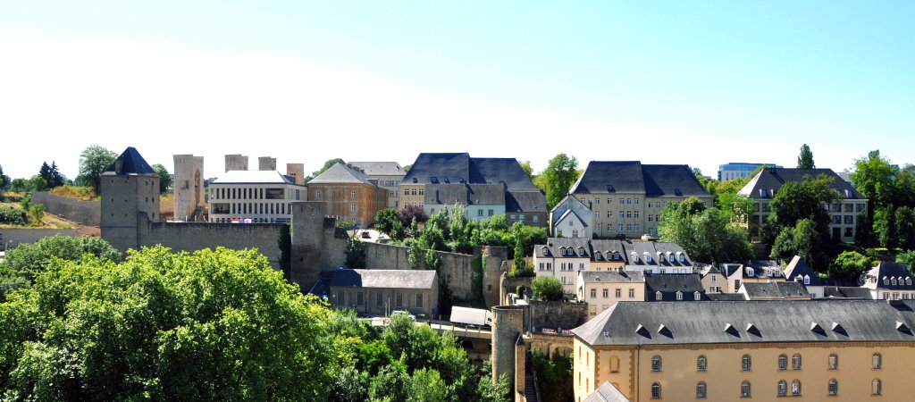 Luftaufnahme der alten Vauban Anlage, die zur Seniorenresidenz erweitert wurde